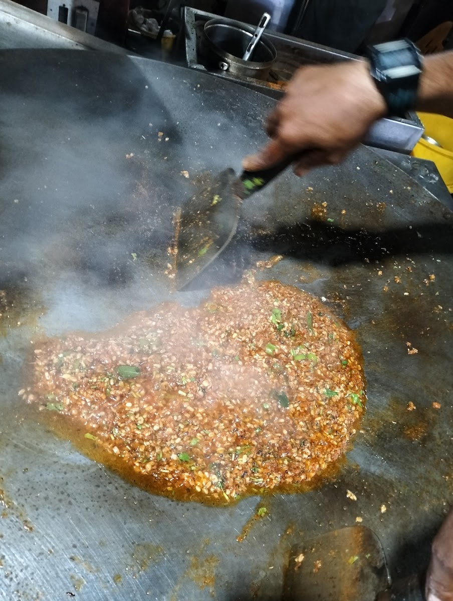 Delhi Foods Restaurant - دہلی فوڈذ ریسٹورنٹ - Photo 3