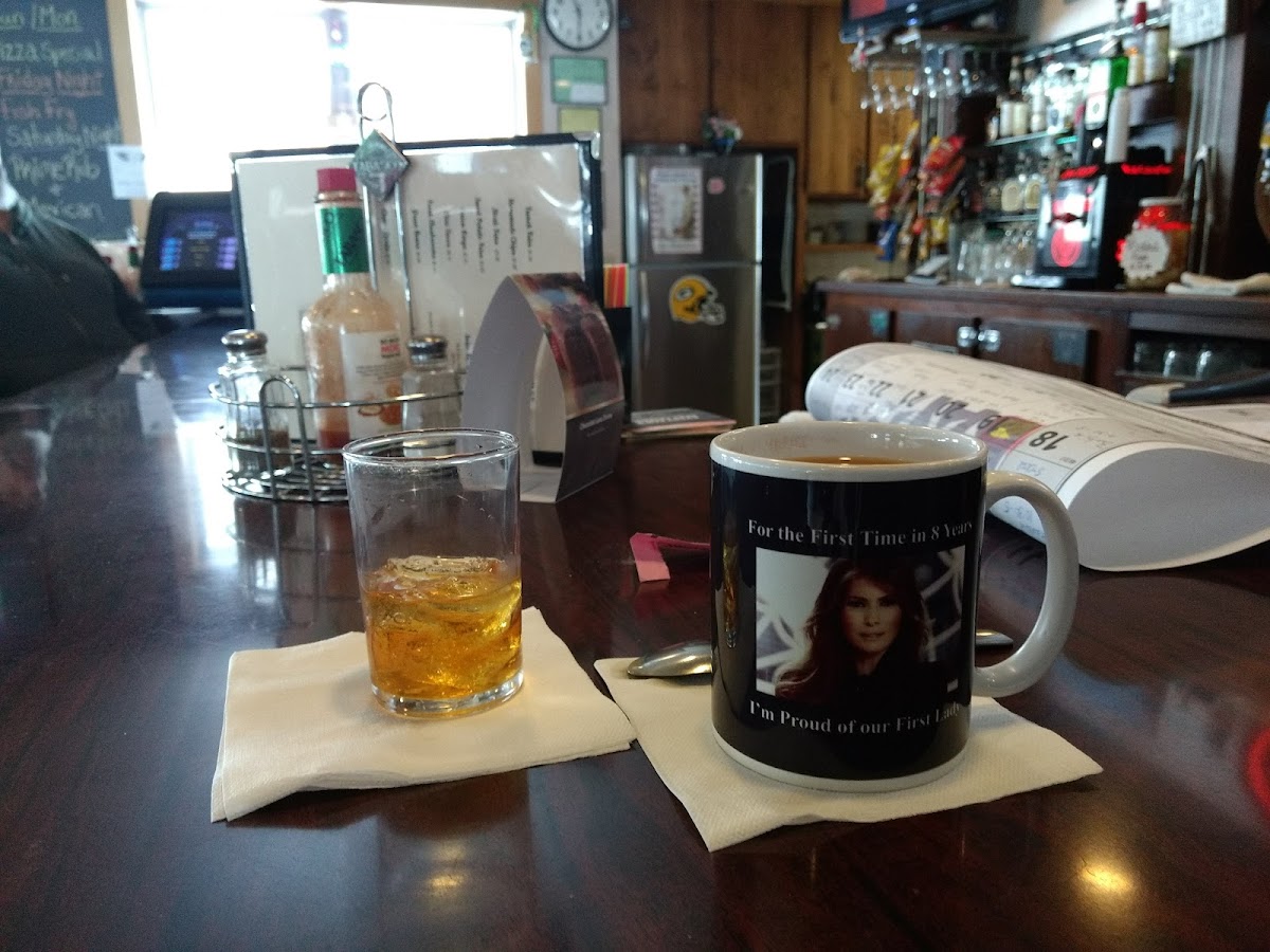 Snipe Lake Pub & Grill - Photo 6