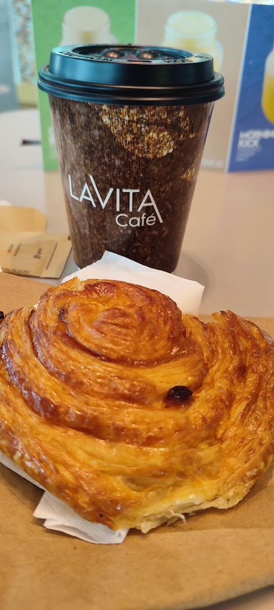 Lavita Cafe - Photo 8