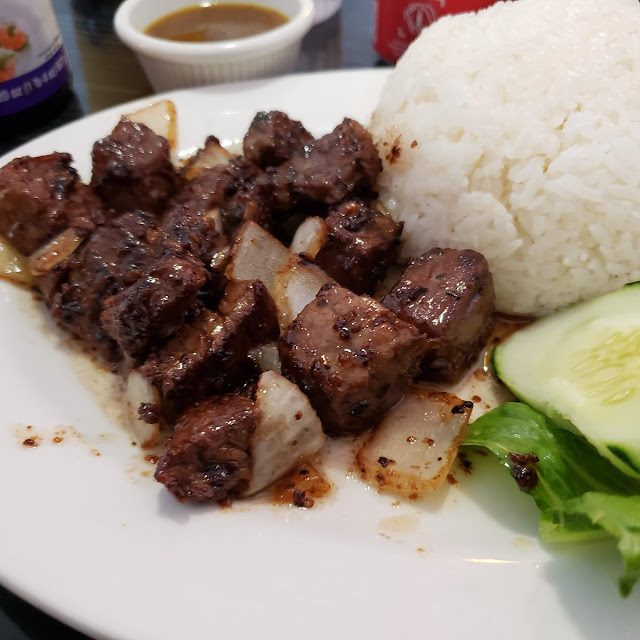 Com Bo Luc Lac - Marinated Filet Mignon