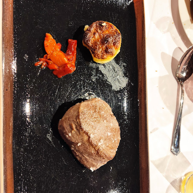 Solomillo Con Pimientos Asados