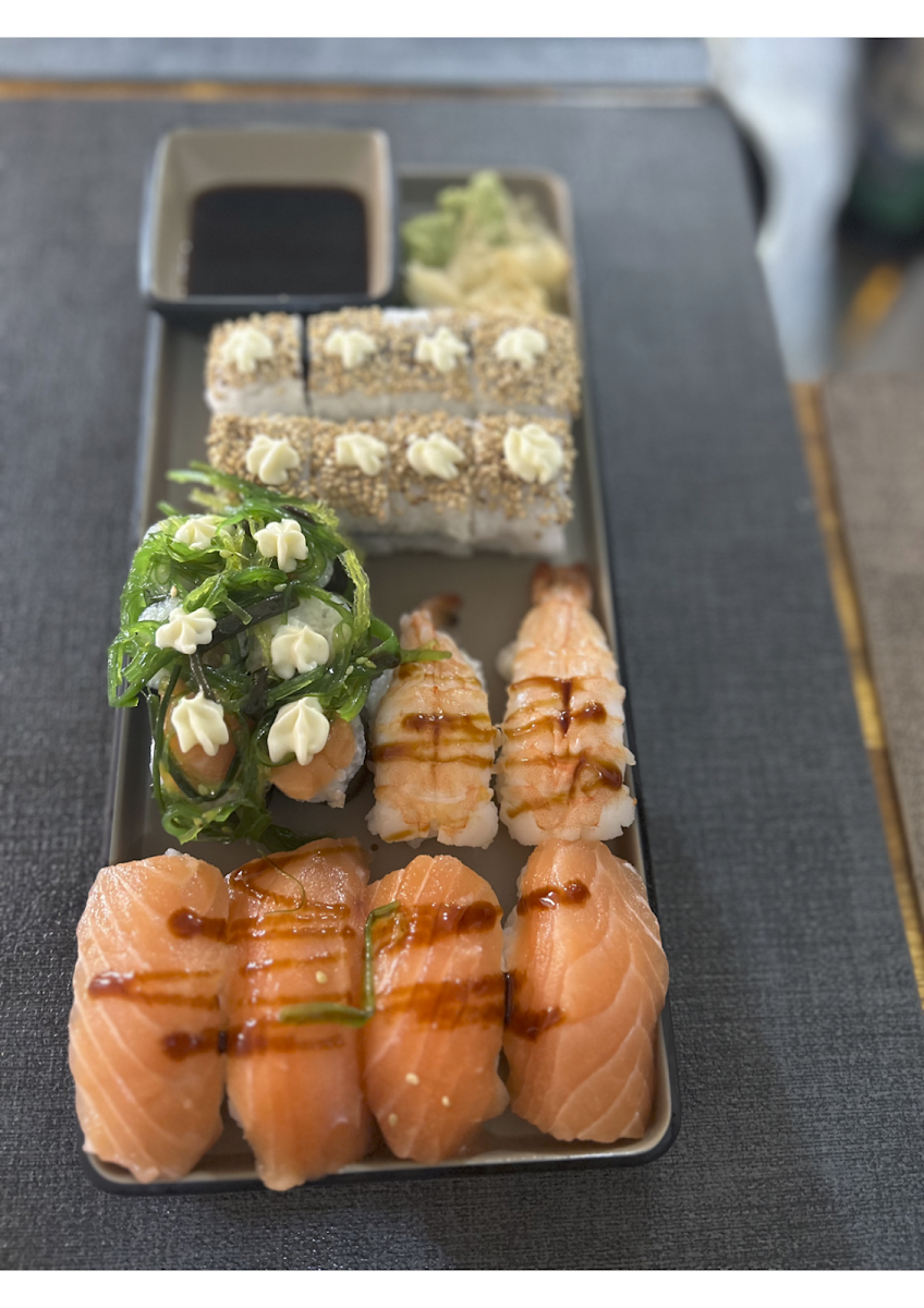San Restaurant - Photo 1