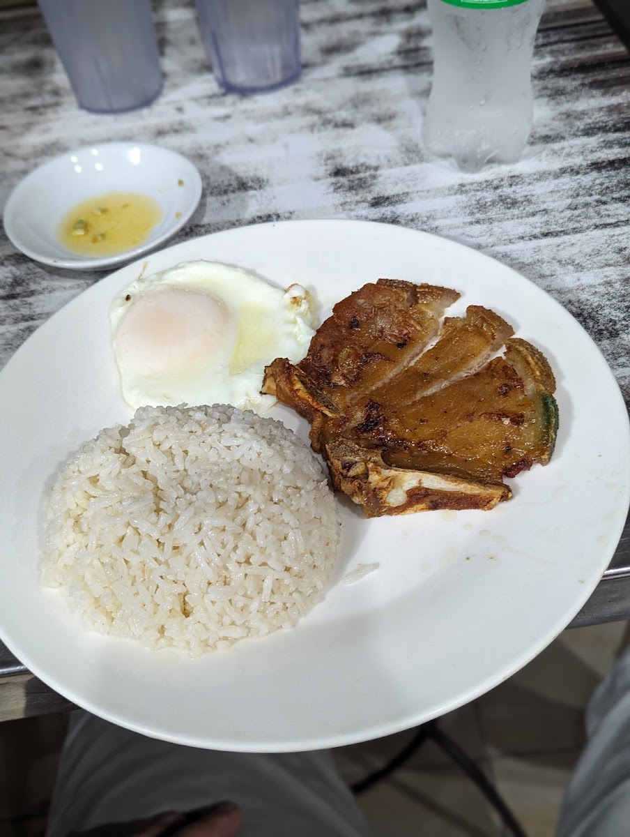 Atoy's Pork Chop - Photo 4