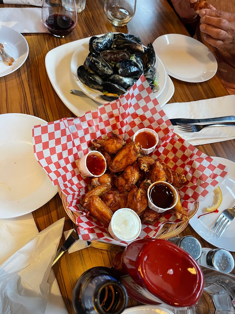 Joey's Pub - Photo 3