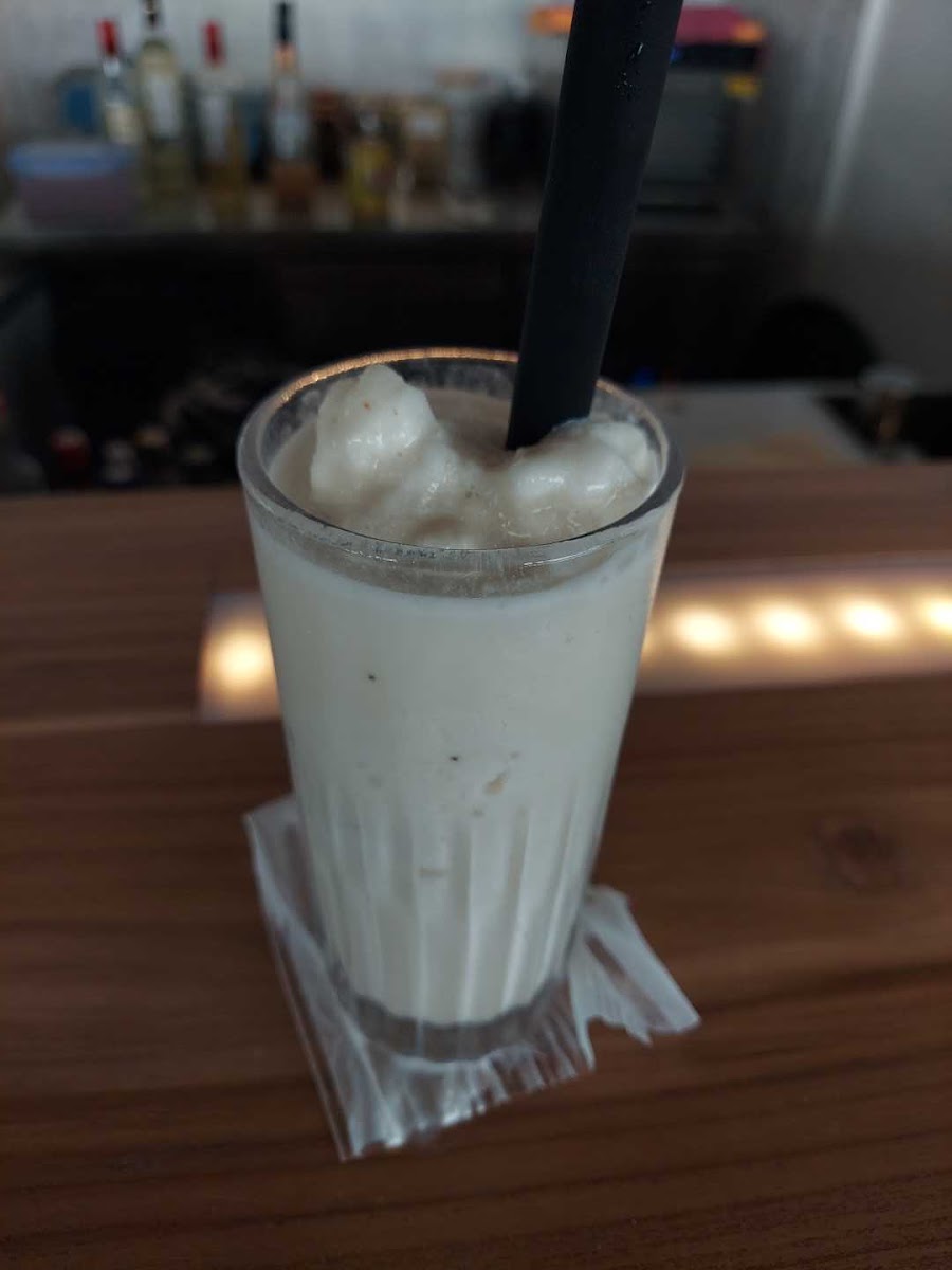Bonzer Beach Cafe - Photo 4