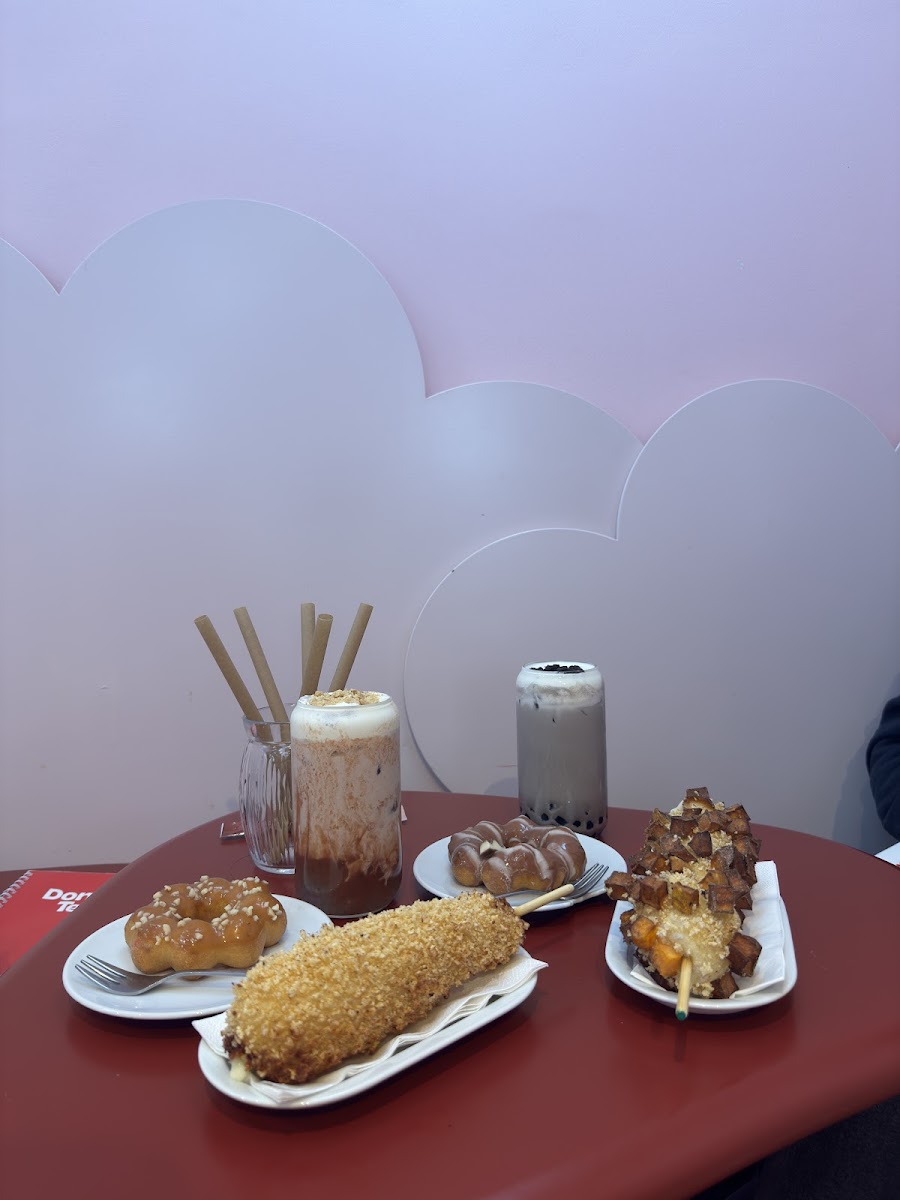 Donut Tell - Photo 3