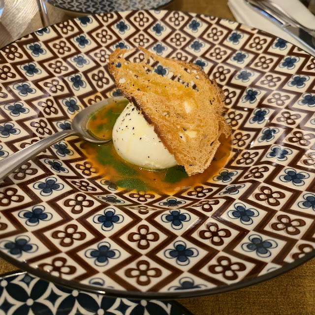 Burrata Cheese with Tomato Basil and Crispy Bread