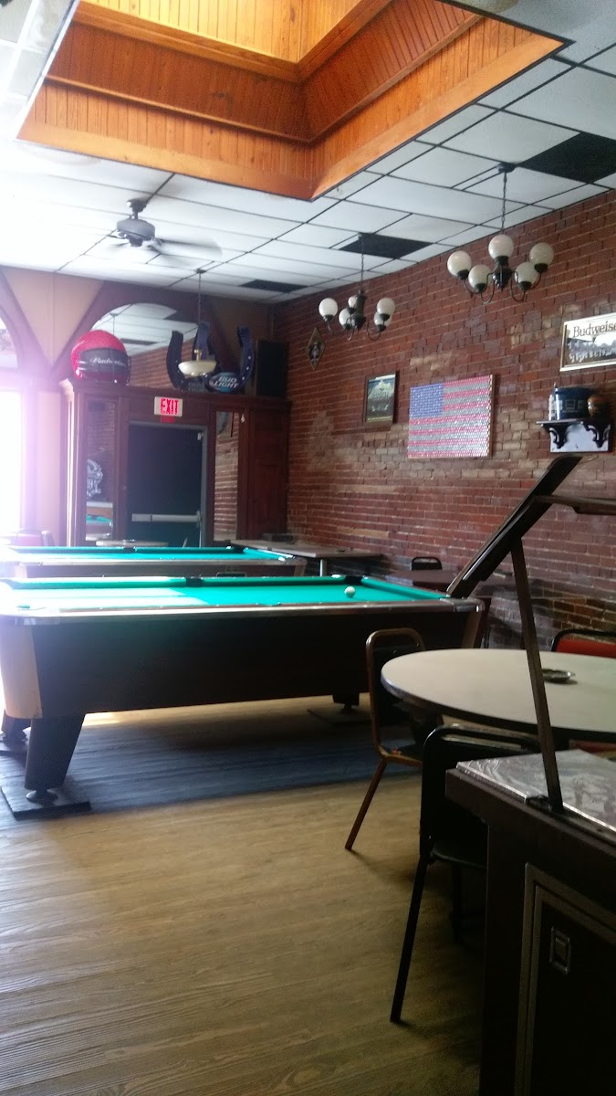Perry Street Tavern - Photo 1