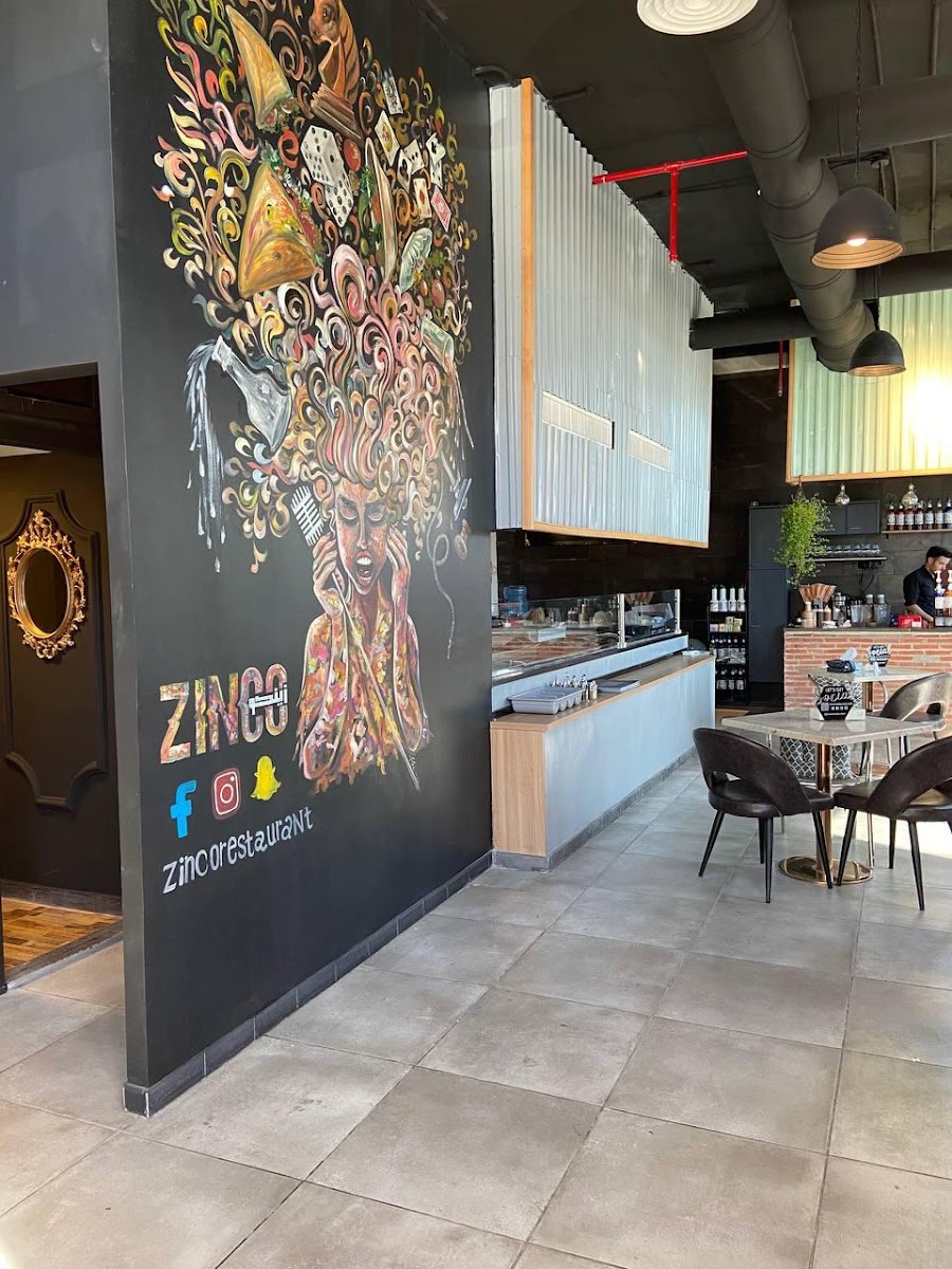 ZINCO restaurant - Photo 3