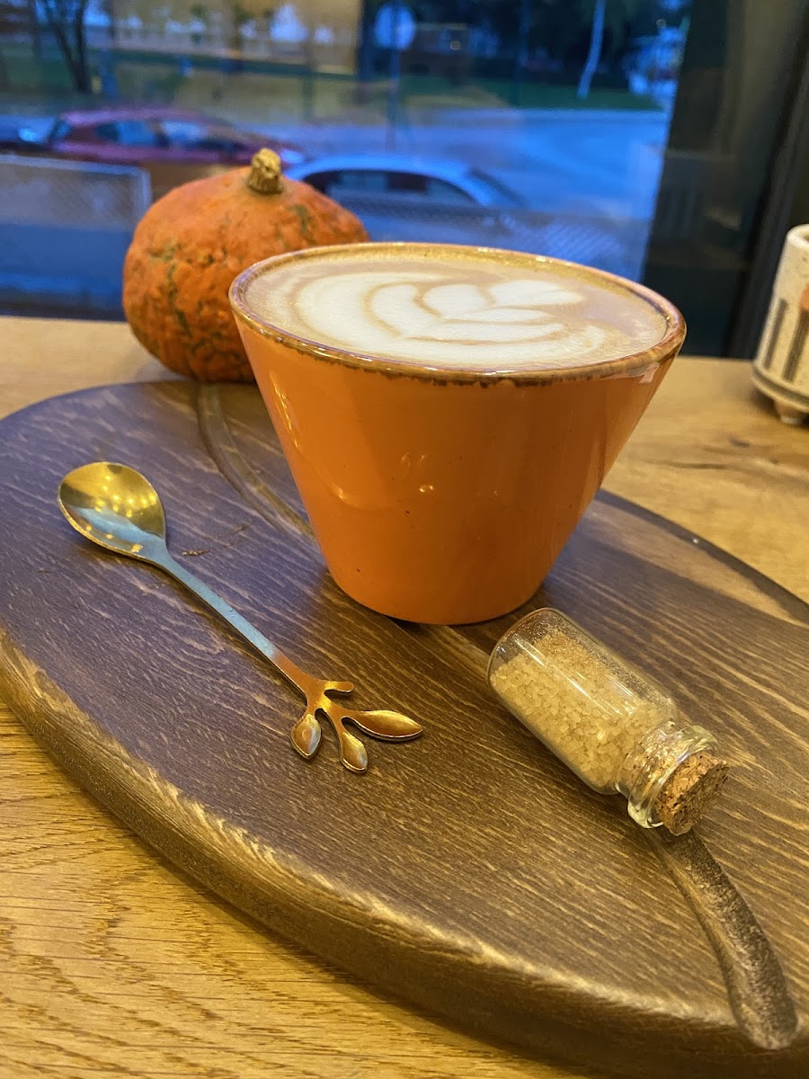 Kopi Specialty Coffee Shop - Photo 8