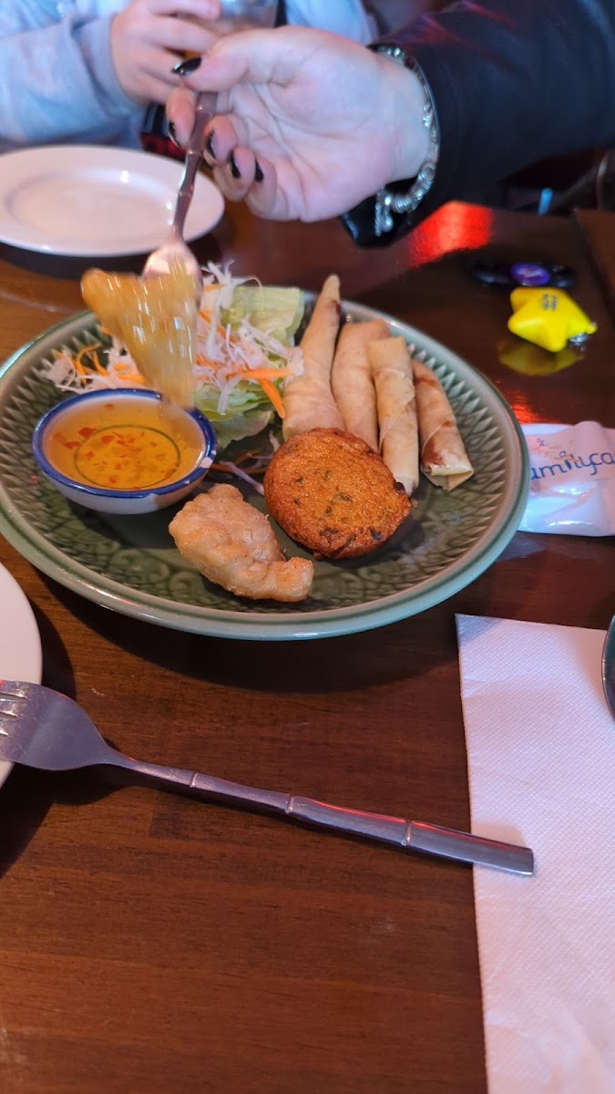 Torng Bai Thai Restaurant - Photo 7