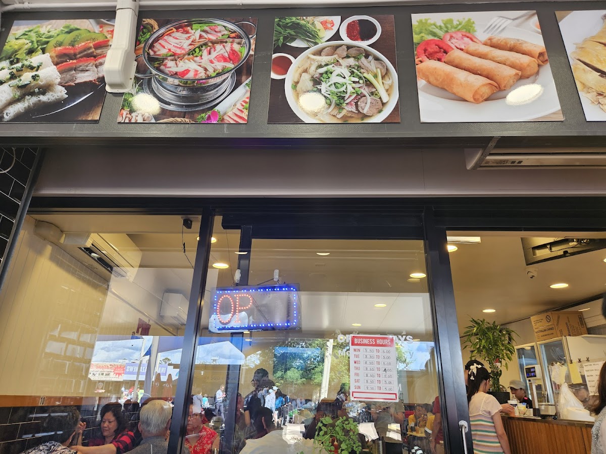 Vietnamese Grace Restaurant - Photo 9