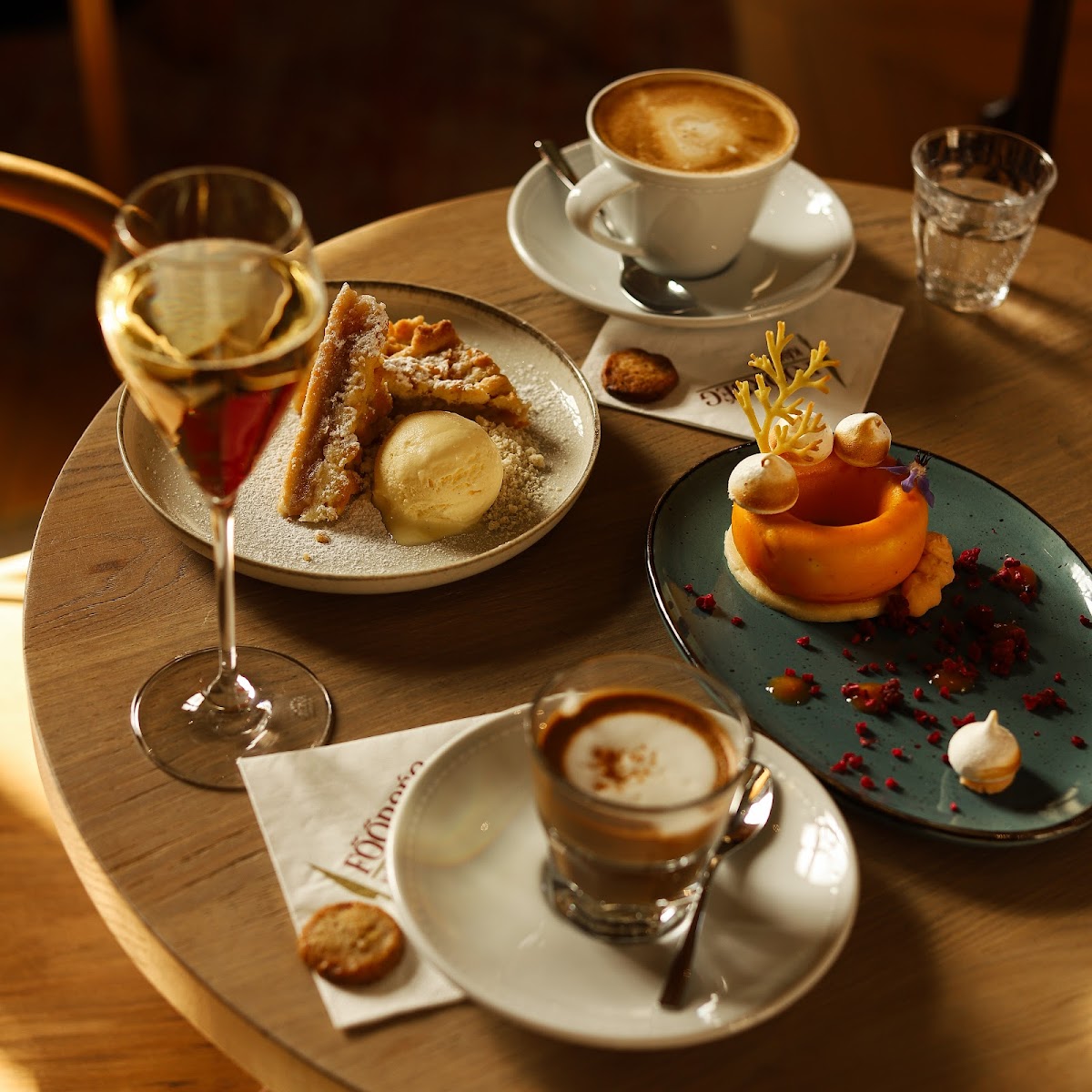 Royal Guard Cafe - Photo 2