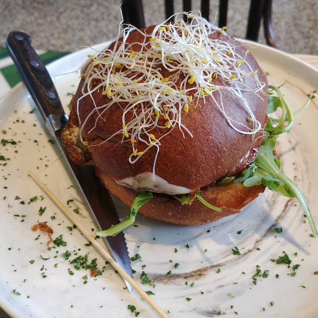 Breakfast Burger