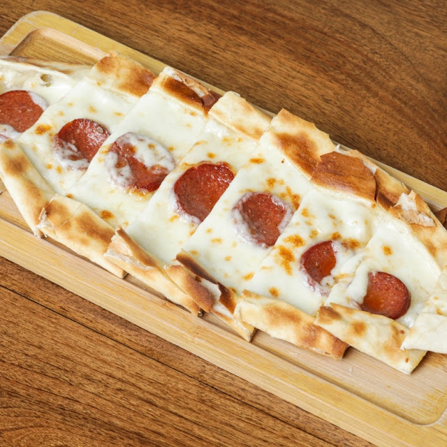Cheese Pide