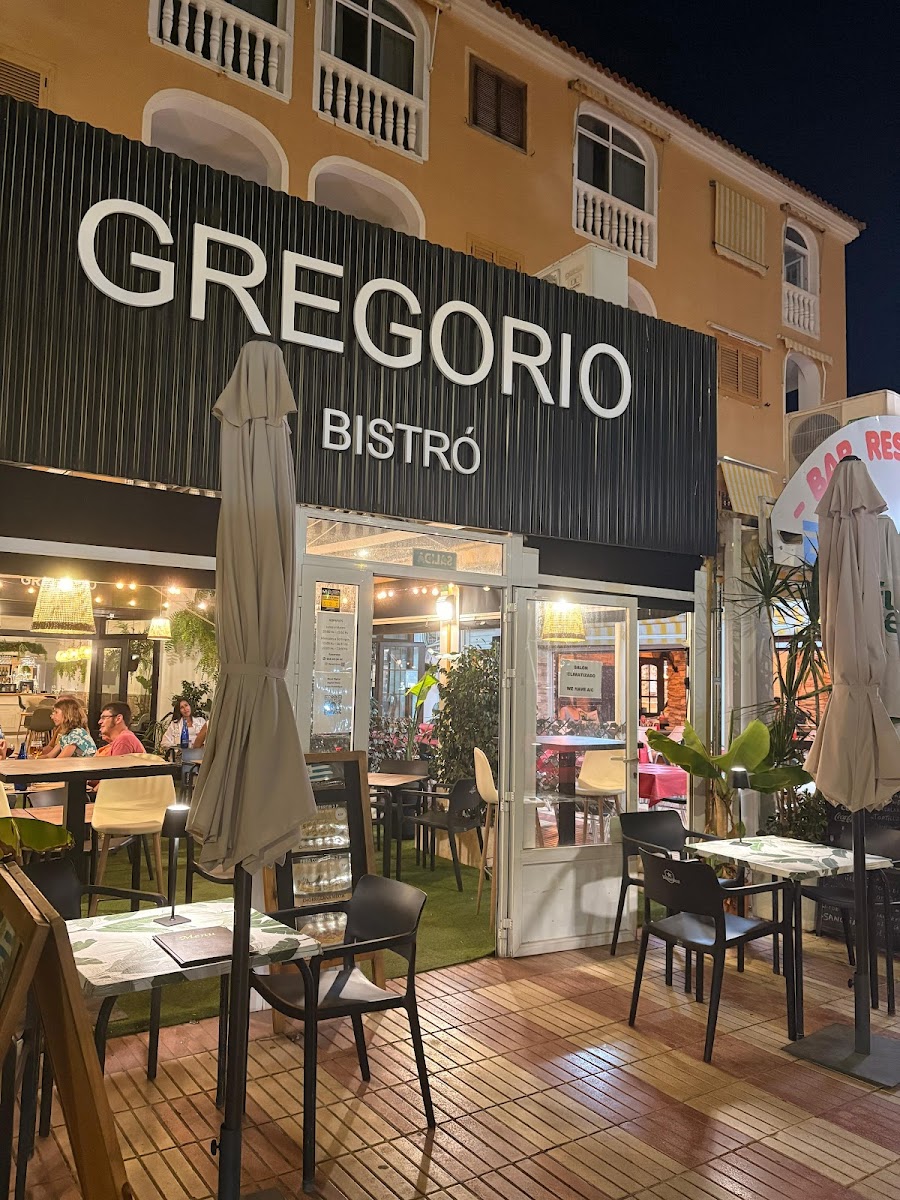 Gregorio Bistro - Photo 1