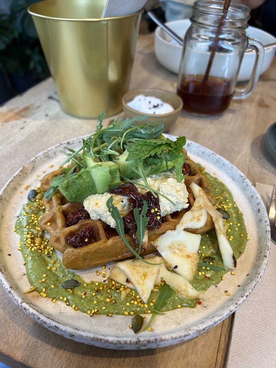 M Cafe - Photo 9