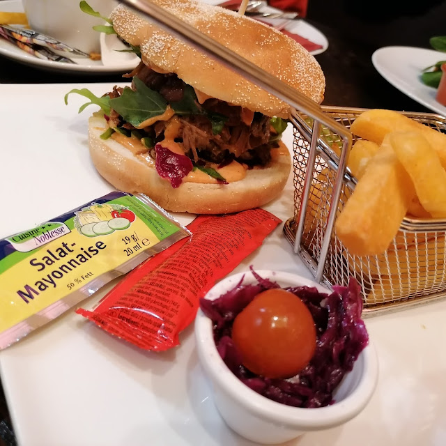 Pulled Pork Burger