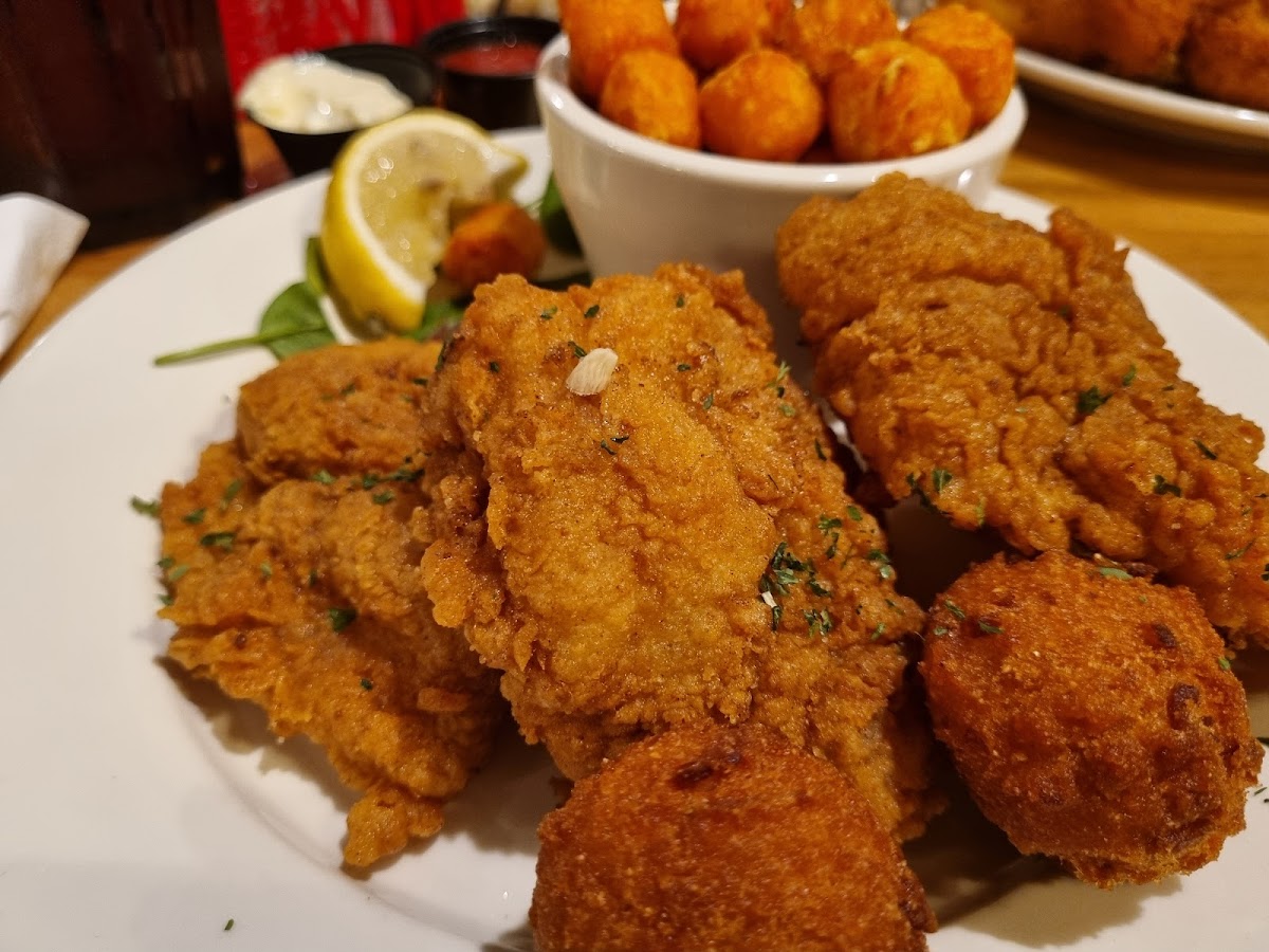 Halterman's Eatery - Photo 2