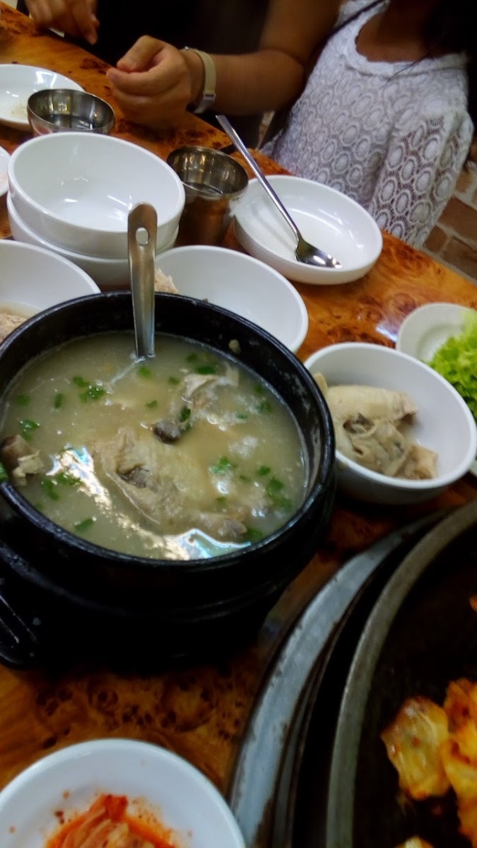 Uncle Jang Korean Restaurant - Photo 8