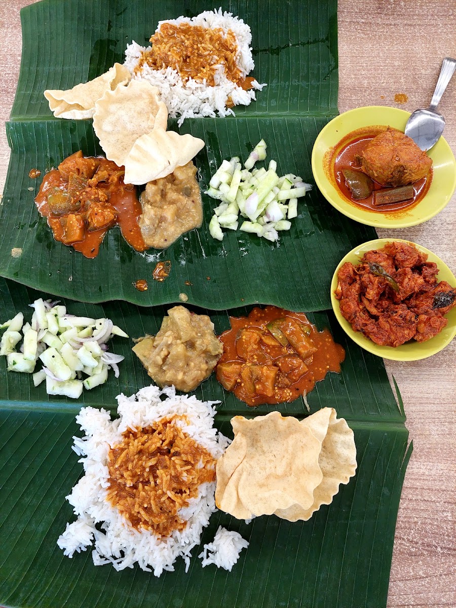 Restoran D'Banana Leaf - Photo 4