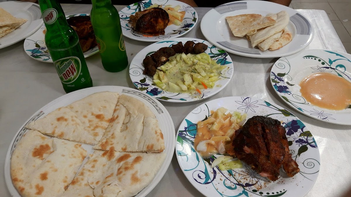 Alam Restaurant And Mini Chinese - Photo 1