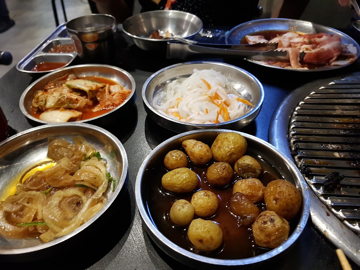 Samgyupsalamat - Photo 4