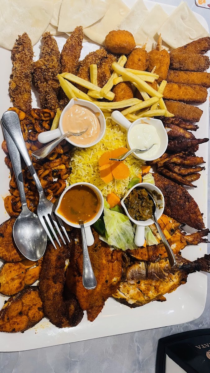 RAATA Multicuisine Restaurant - Photo 3