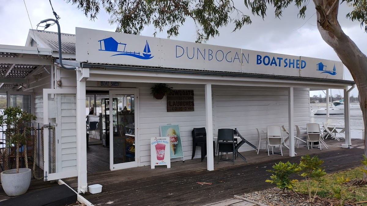 Dunbogan Boatshed & Marina