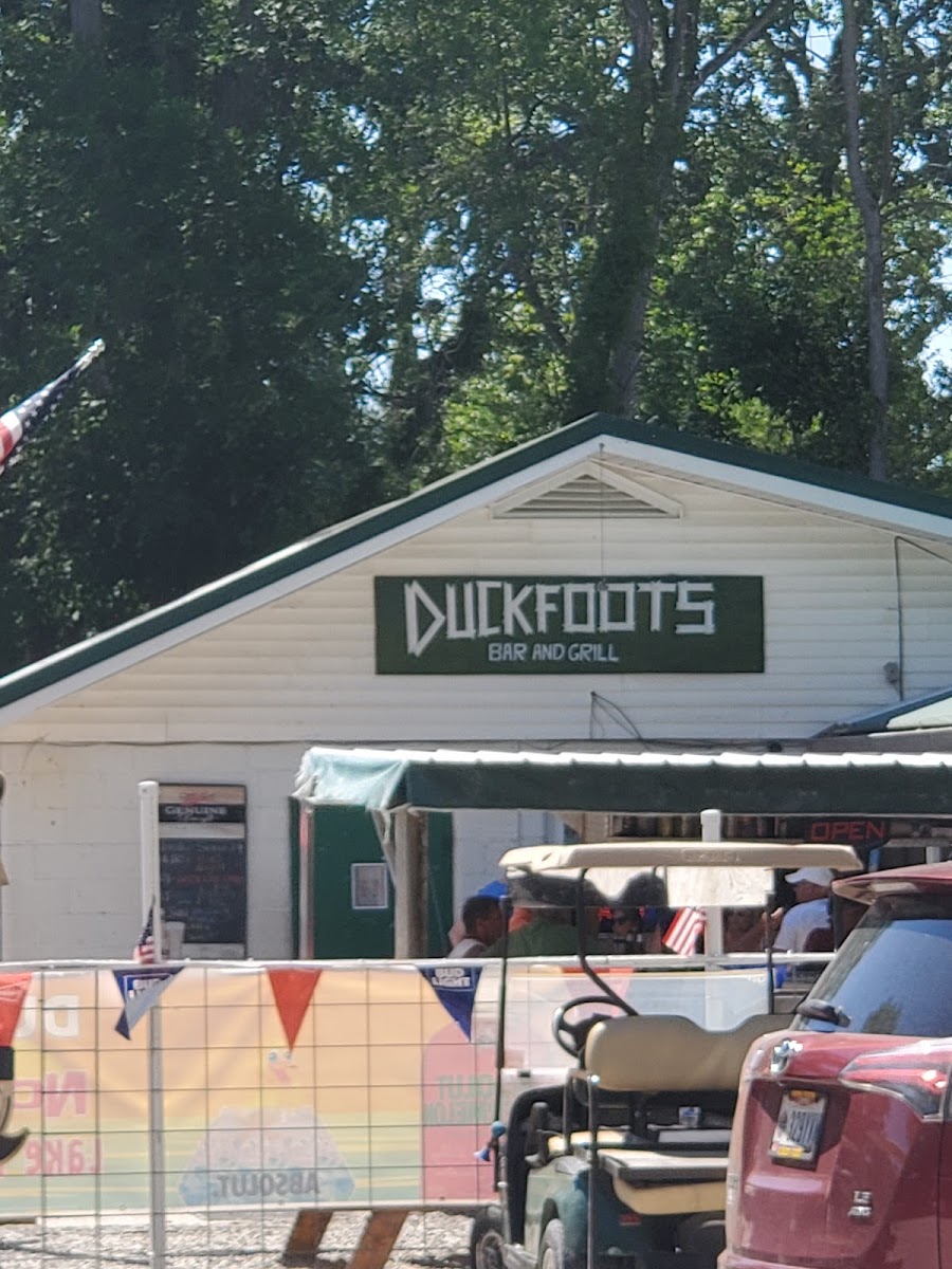 Duckfoots bar & grill - Photo 3