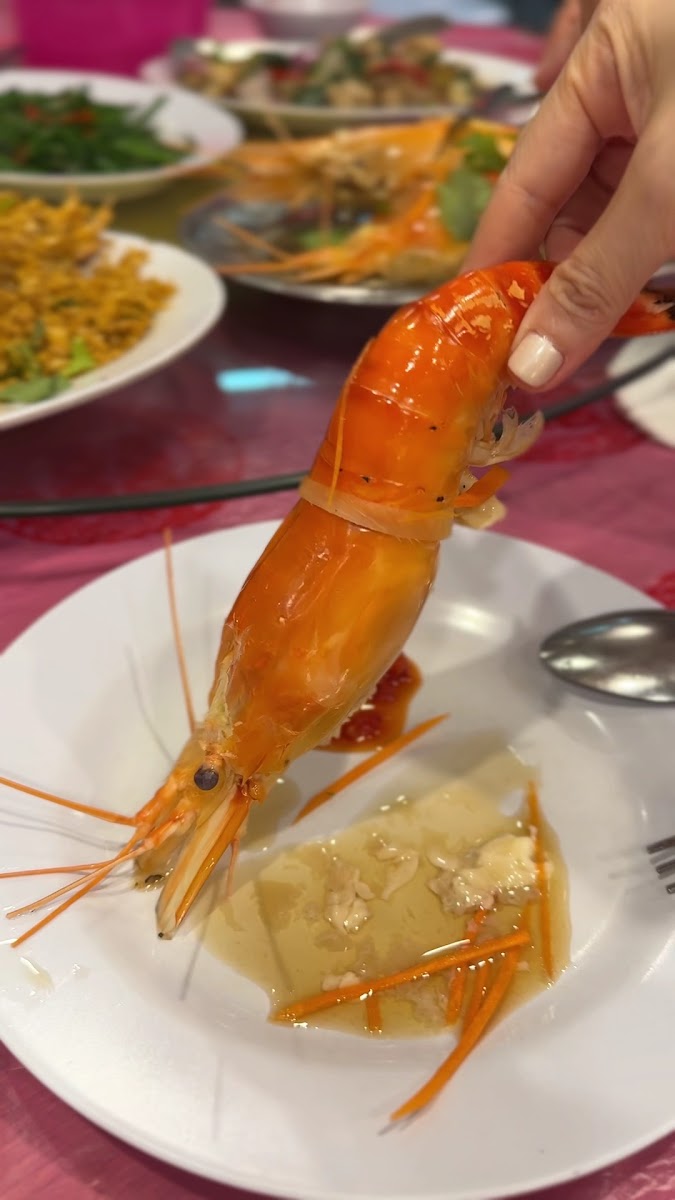 Thong Lok Seafood Restaurant - Photo 1