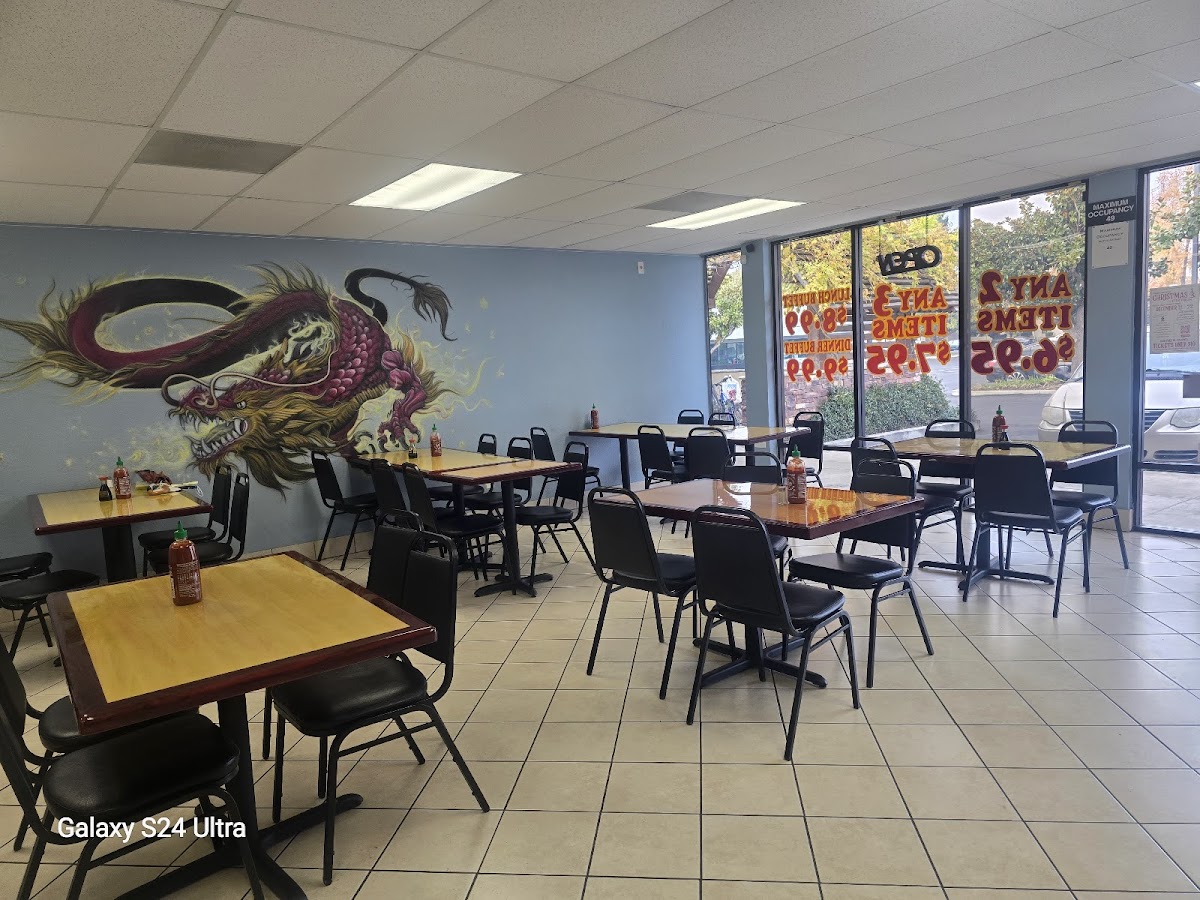 Wild Chinese Buffet - Photo 5