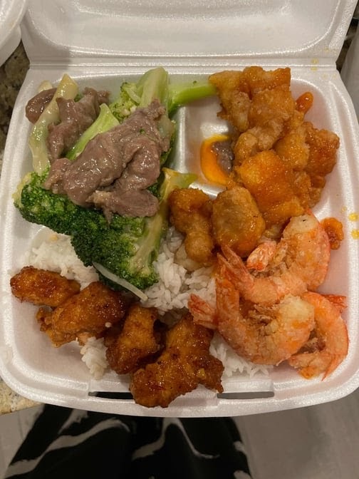 Wild Chinese Buffet - Photo 7