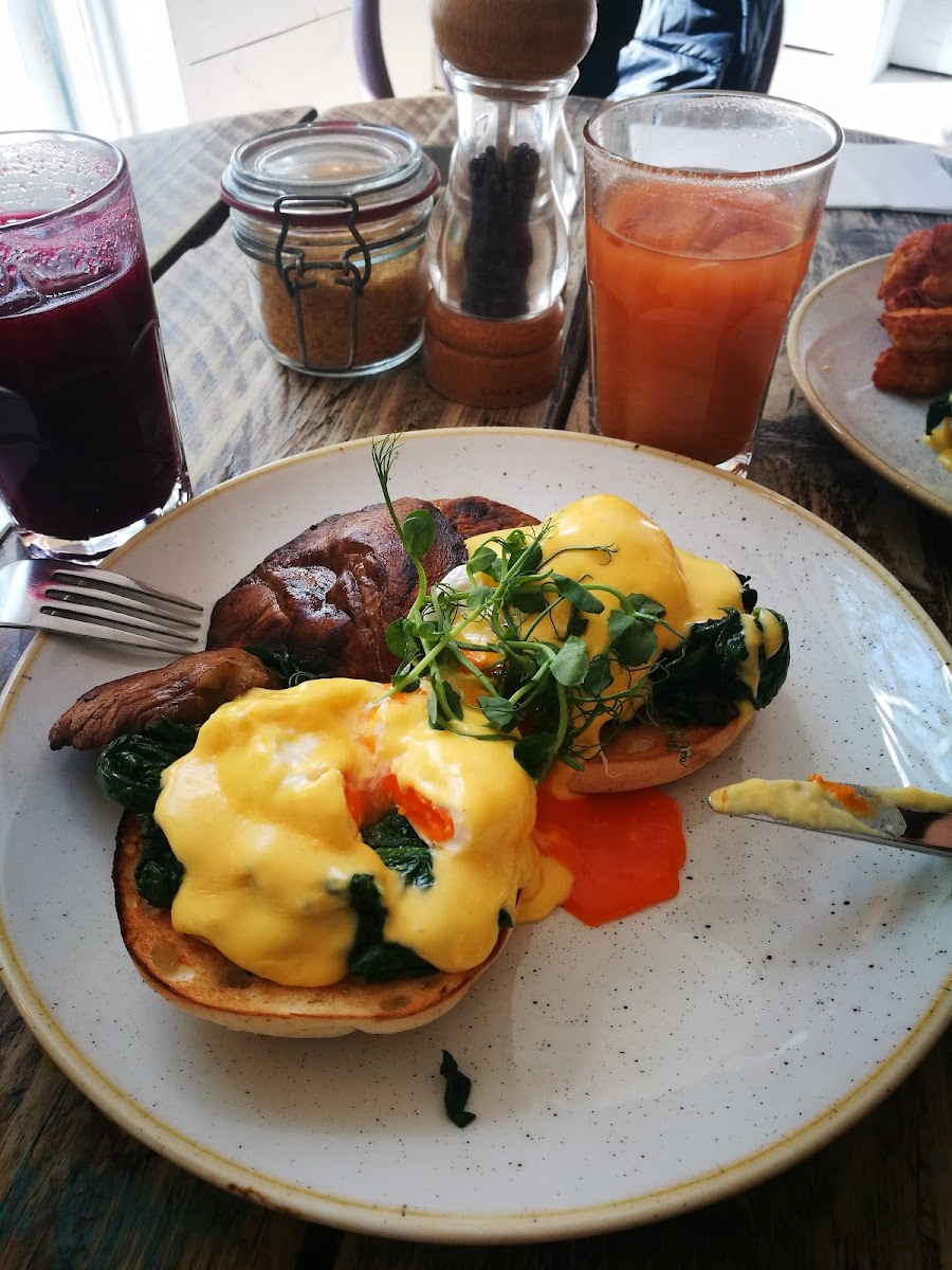 Hally's London - Photo 7