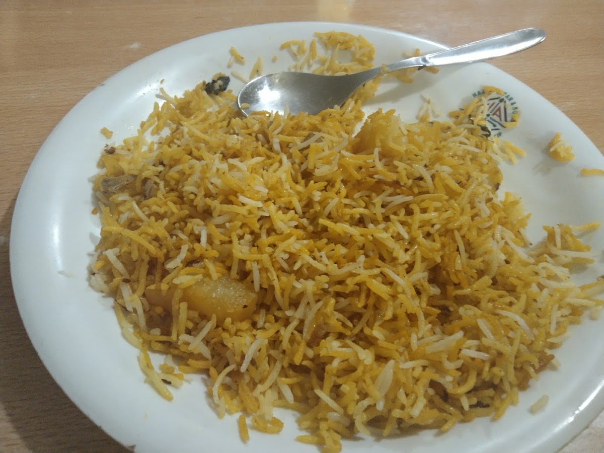 Haji Ali Jan Pakwan and Restaurant - Photo 4