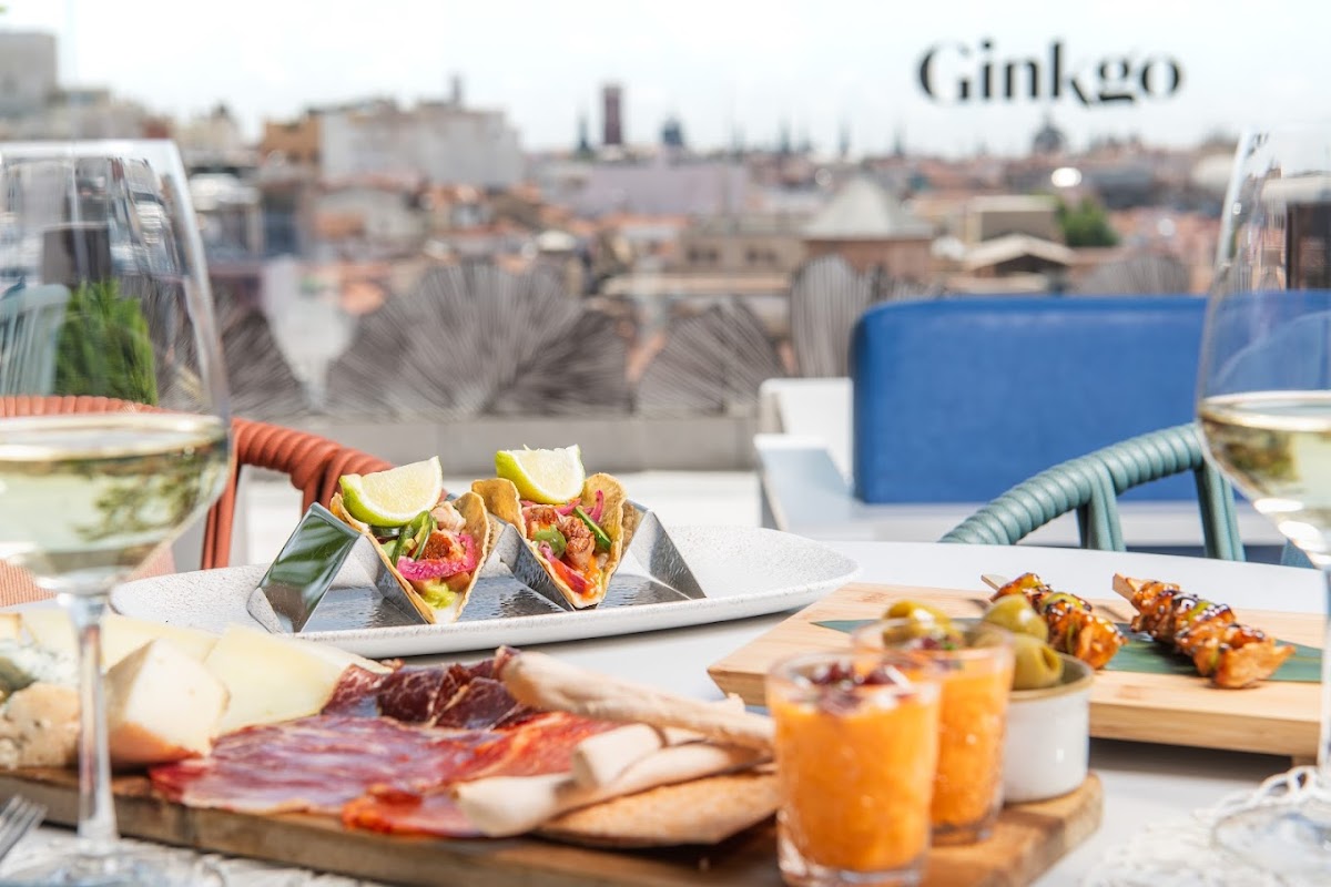 Ginkgo Restaurante & Sky Bar - Photo 2