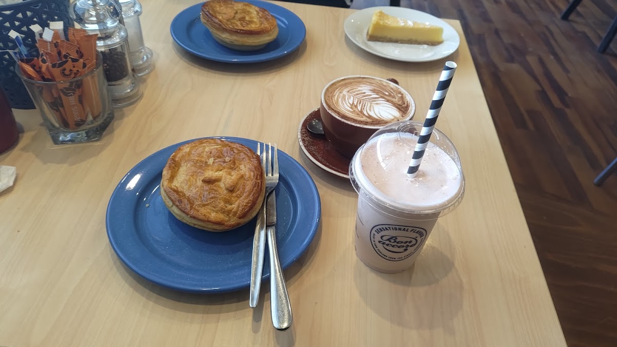 Greenland Cafe - Photo 5
