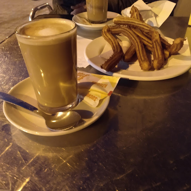 Café Con Leche Y Churros