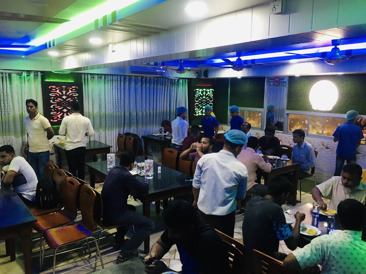 Grand Patenga Restaurant - Photo 2