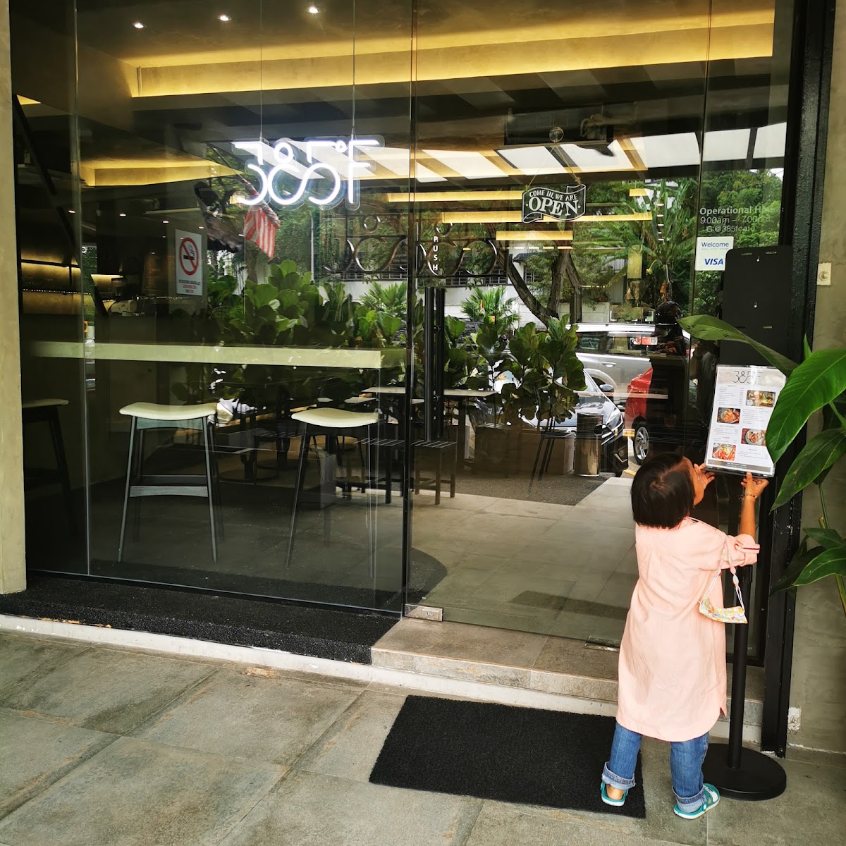 385F Cafe