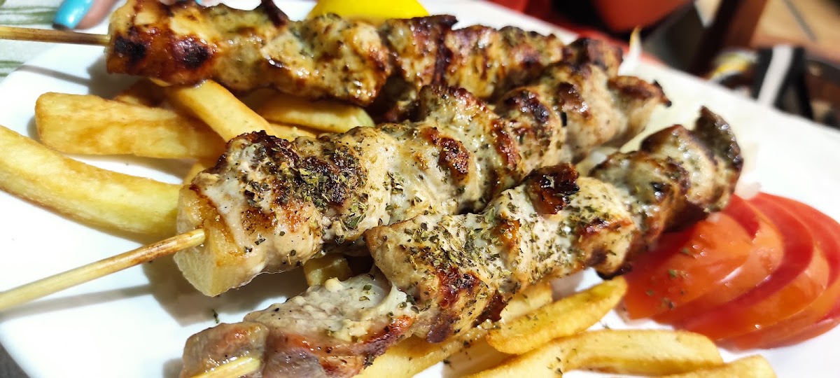 Gyros Souvlaki Takis - Photo 1