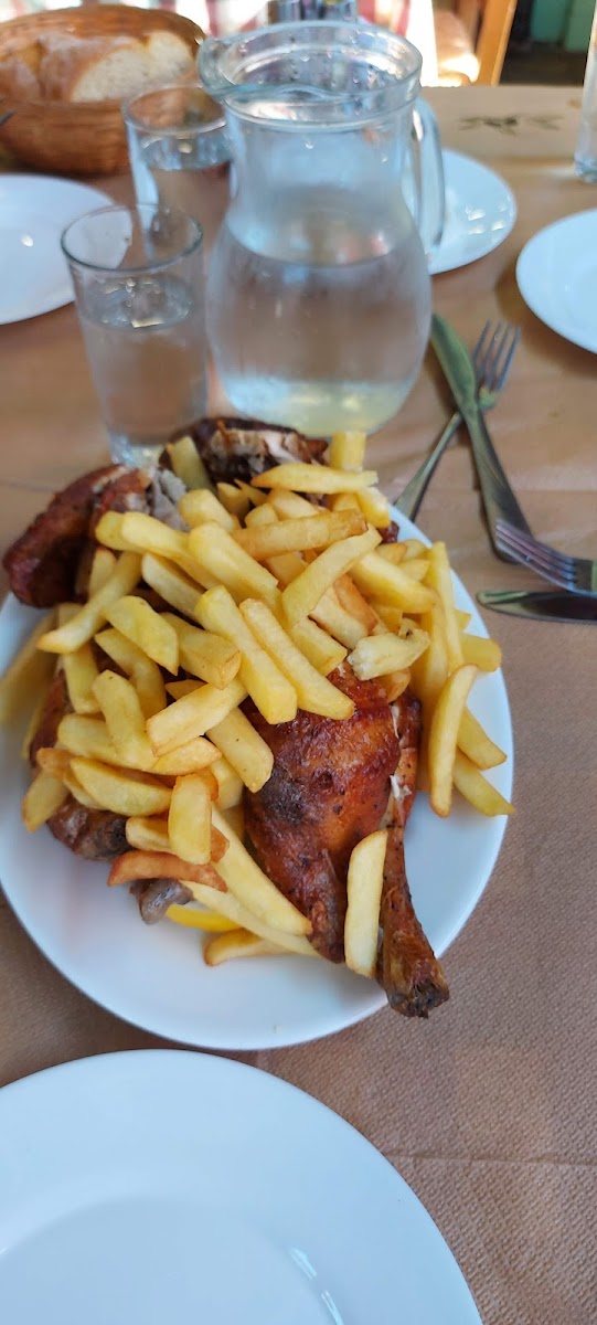 Gyros Souvlaki Takis - Photo 7