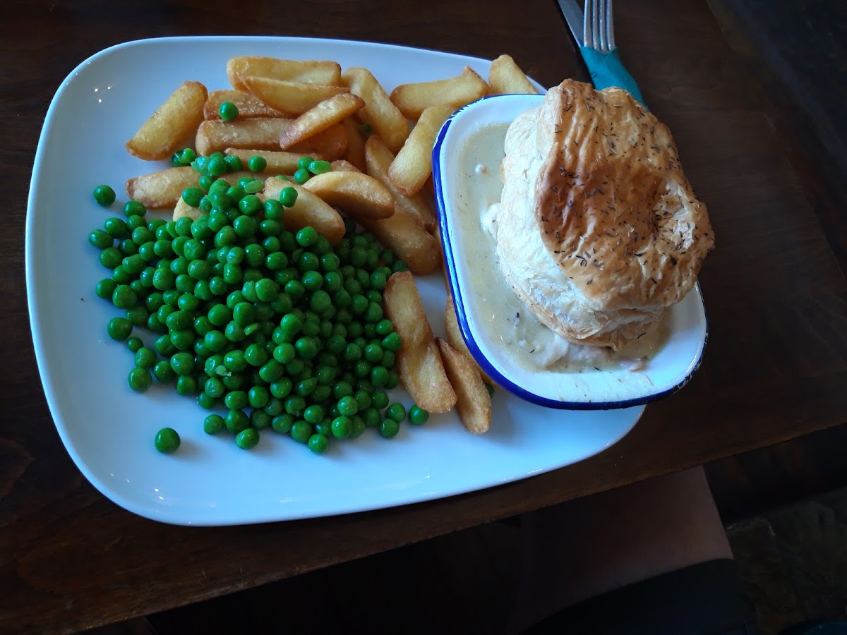The Bullers Arms - Photo 4