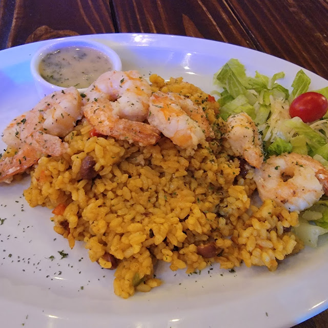 Churrasco Arroz Mamposteao Y Camarones Al Ajillo