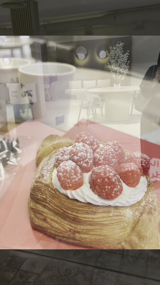Haten Cafe - Photo 1