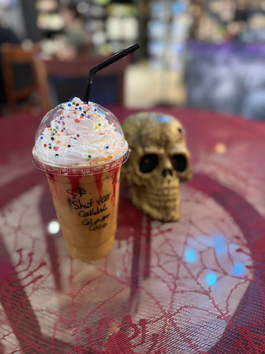 Dark and Deadly Cafe - Photo 2