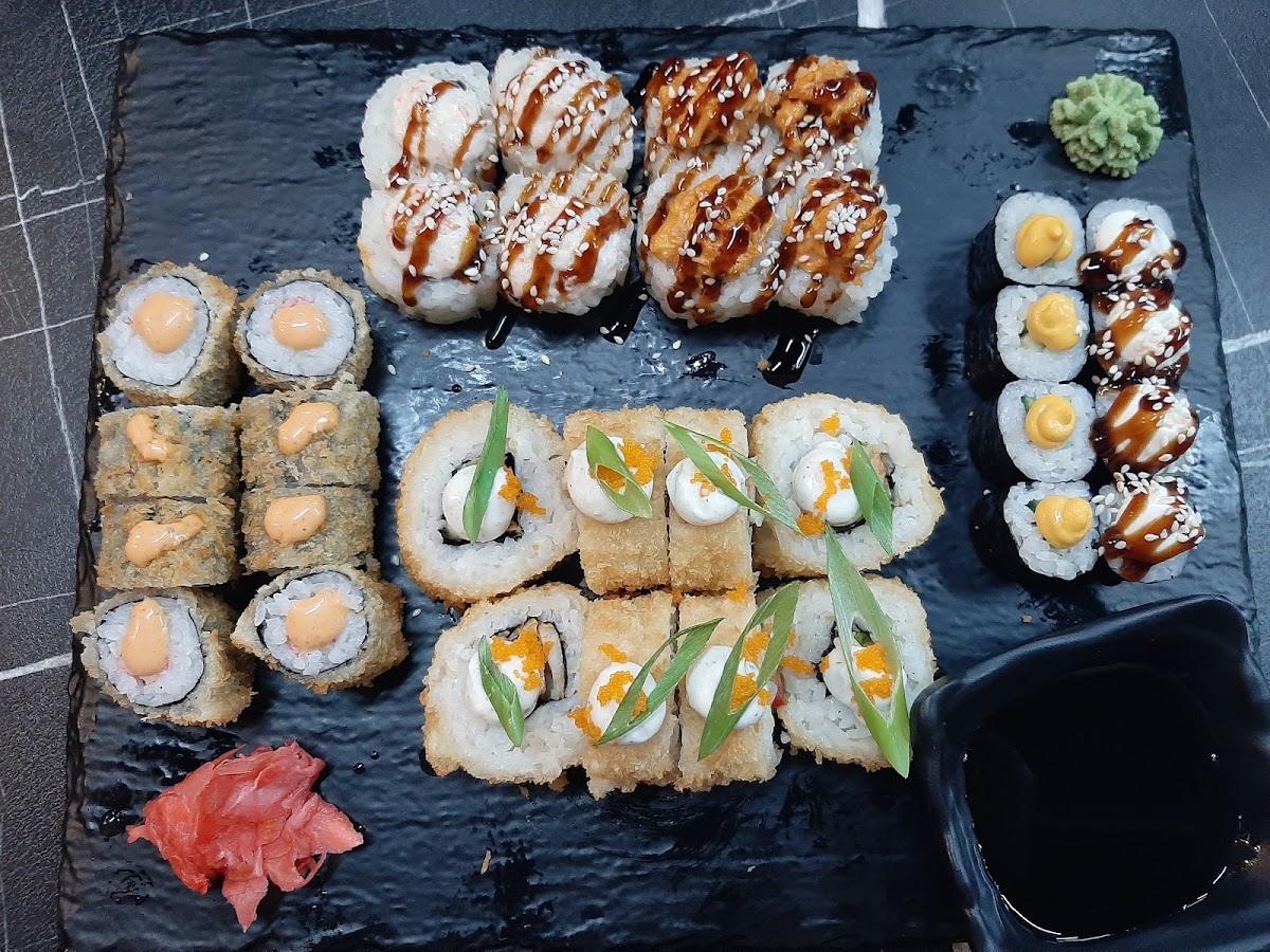 Rolik sushi Istanbul - Photo 3
