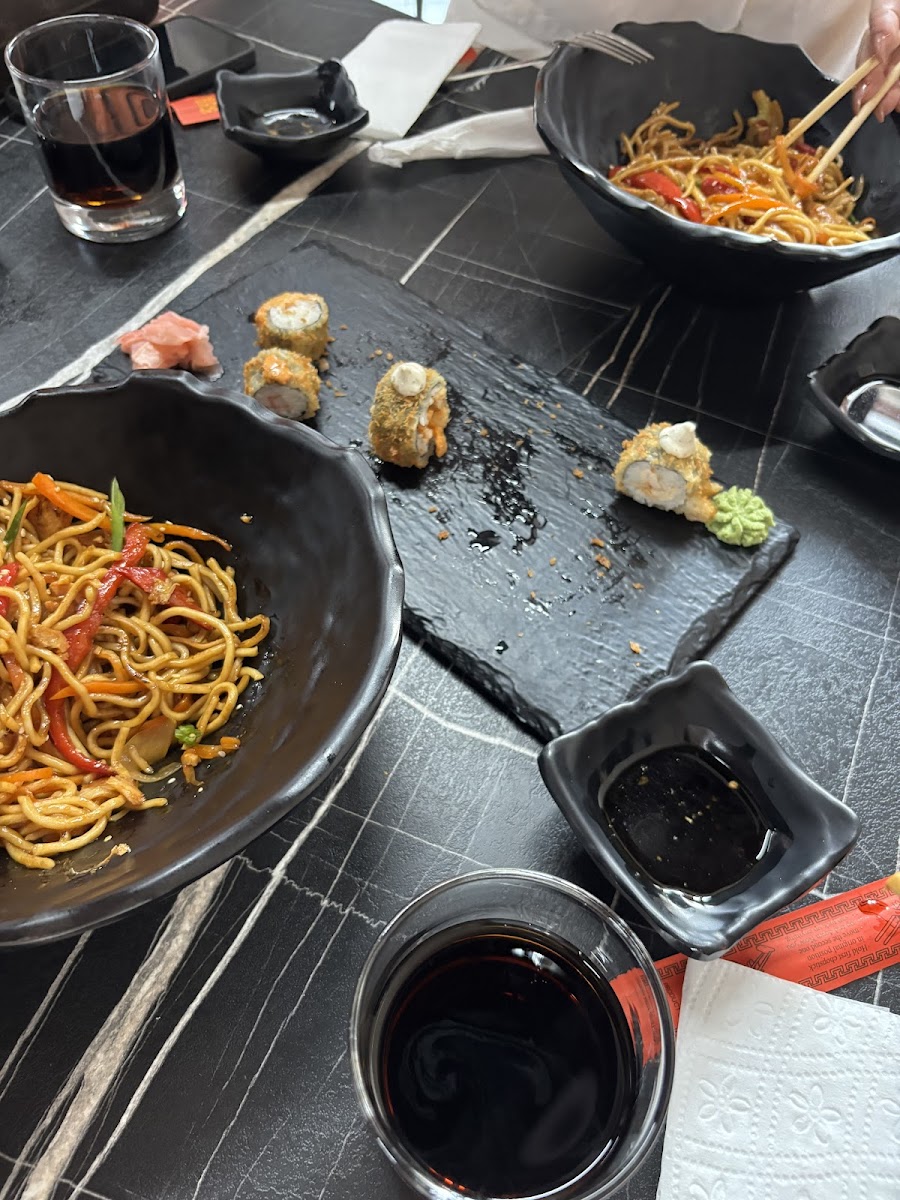 Rolik sushi Istanbul - Photo 5