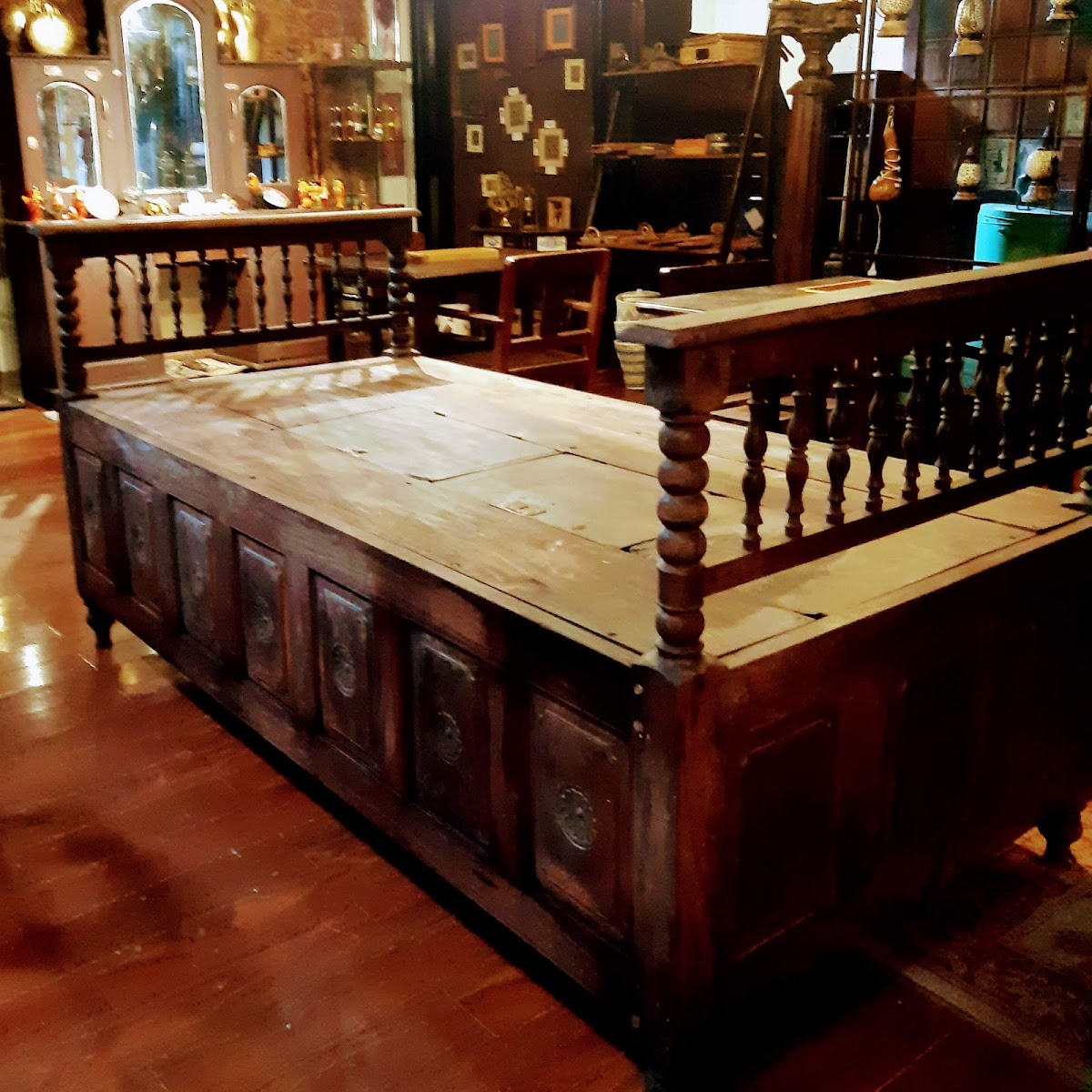 Gudhaam Antiques & Art - Photo 6