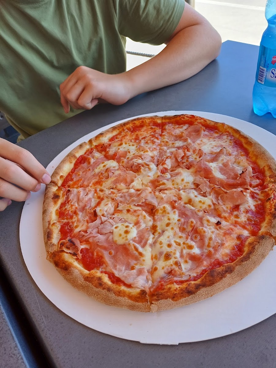 Pizzeria del Porto - Photo 9